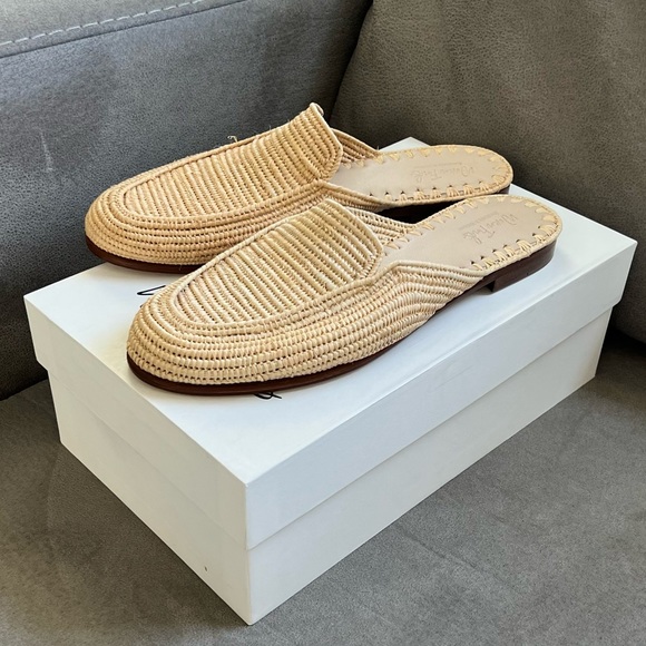 Handmade Raffia Mules - Picture 2 of 4